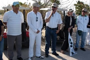 Director del CIBNOR dando por inaugurados los festejos del 35 aniversario